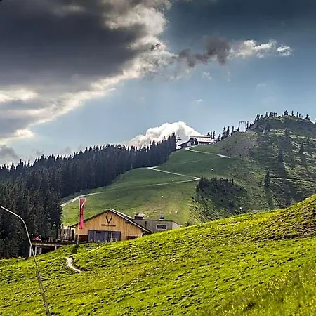 Schmiedhof Alm Hotel 3*