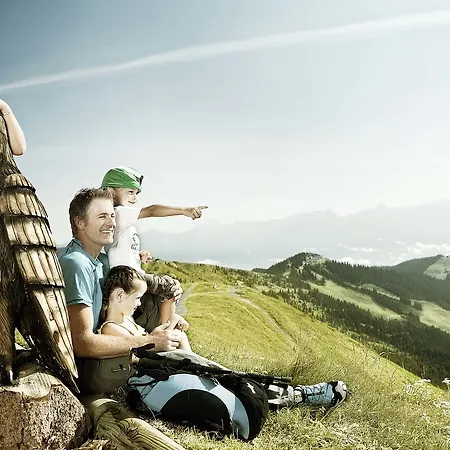 Schmiedhof Alm 호텔 3*